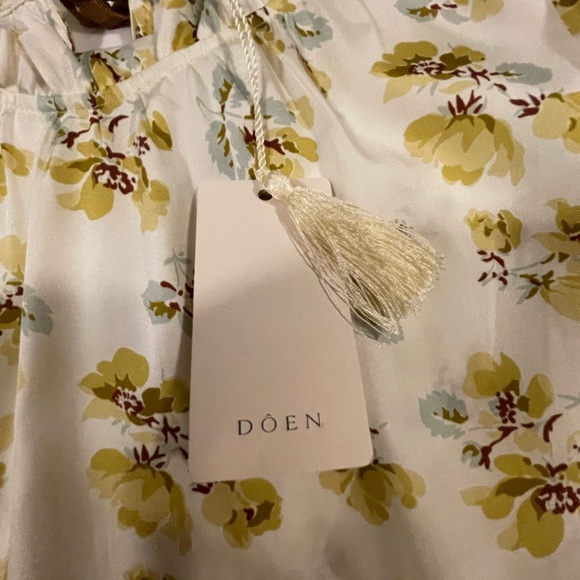 NWT: Doen Gold Frolicking Floral Silk Blend Blouse Size M - Picture 6 of 11